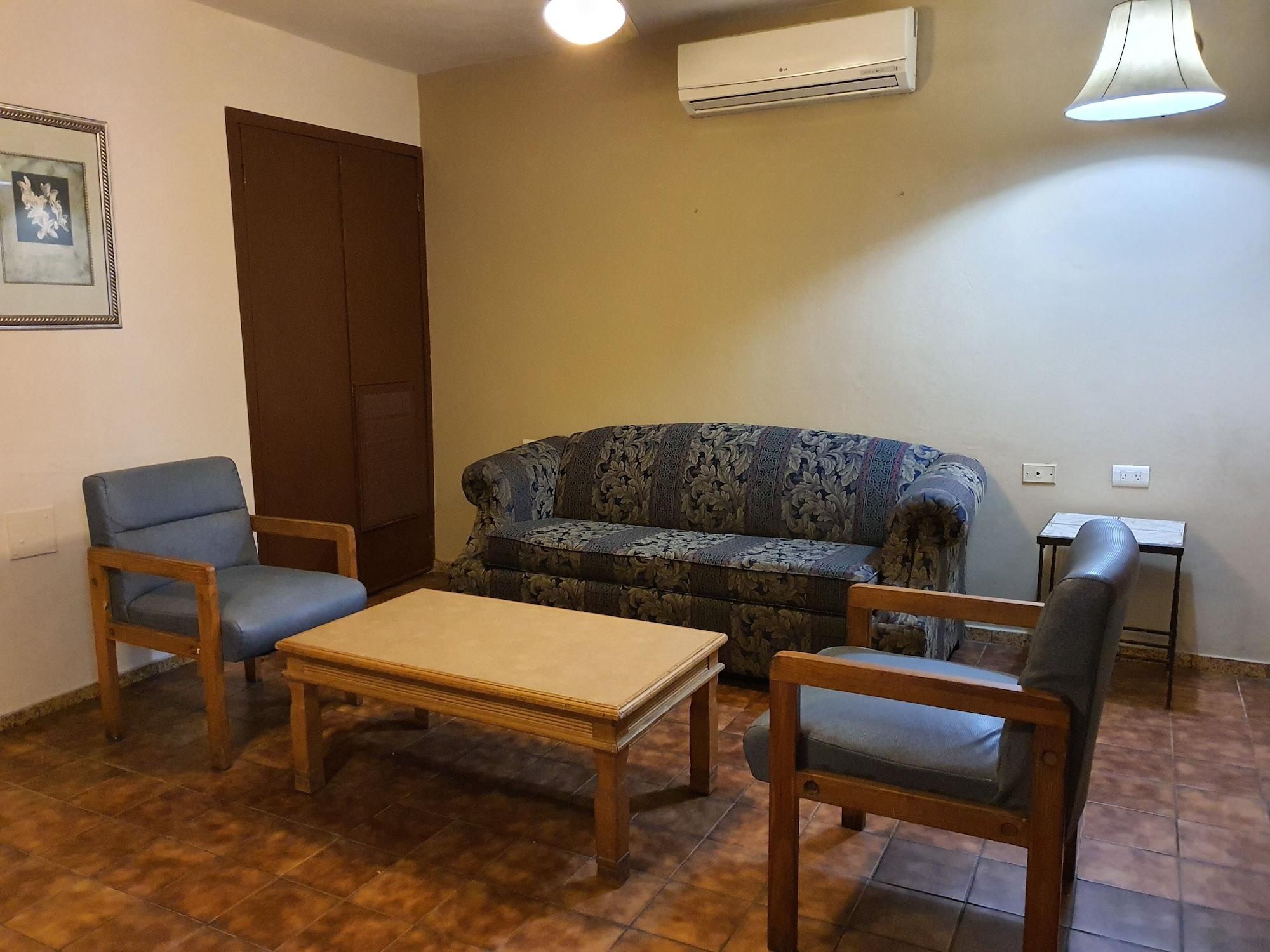 Hotel Suites Kino Ермосільо Екстер'єр фото