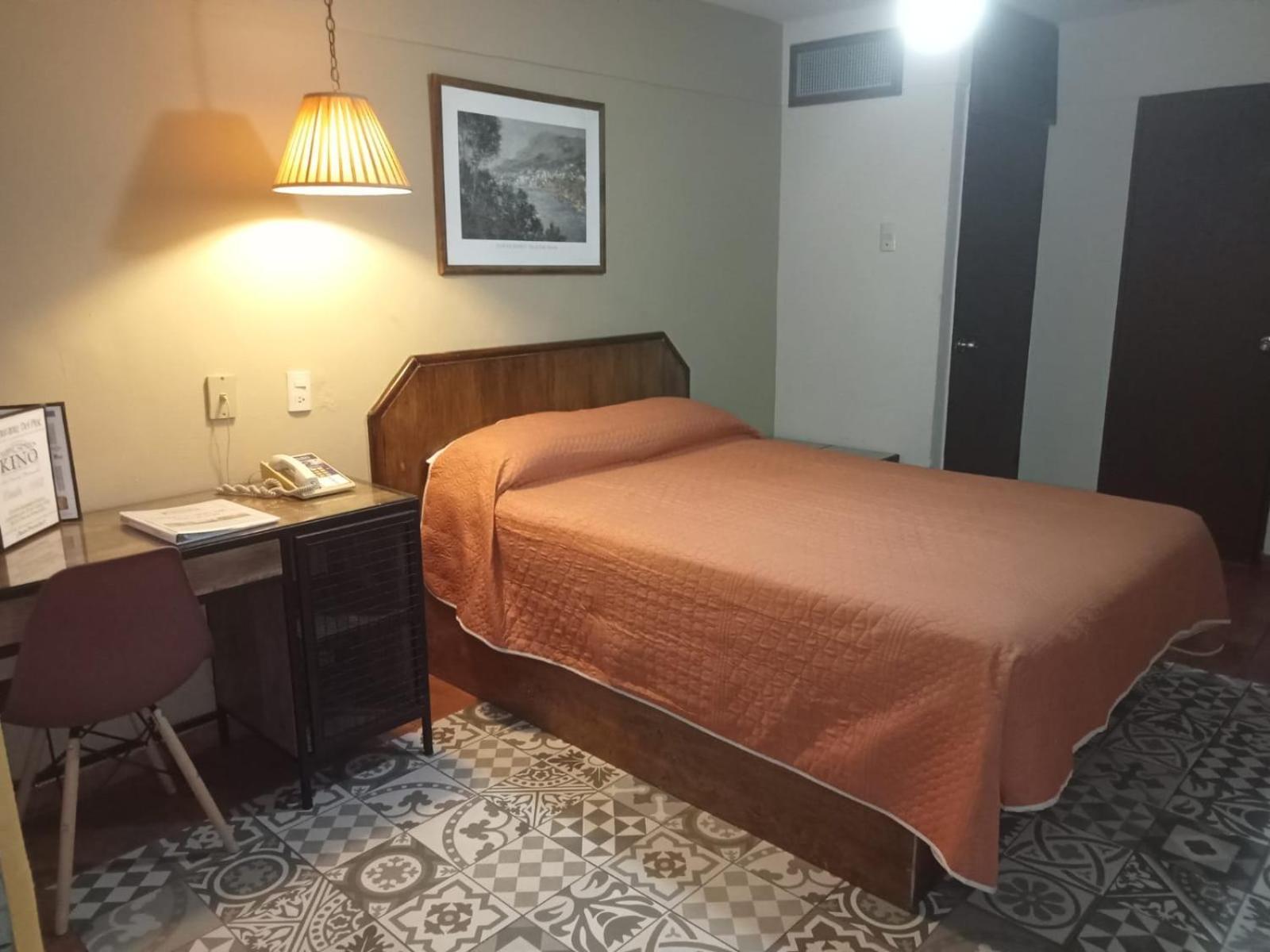 Hotel Suites Kino Ермосільо Екстер'єр фото